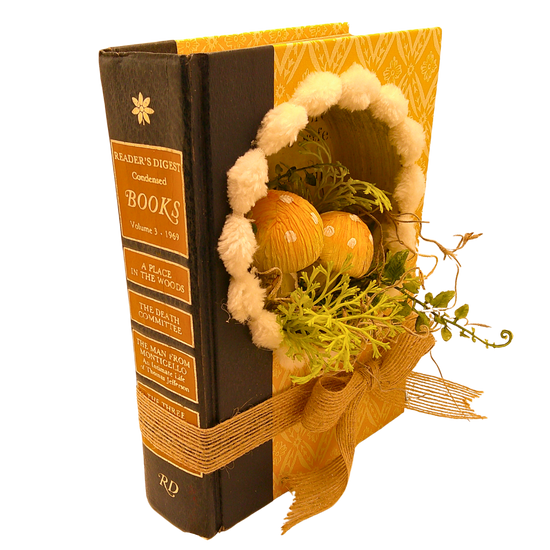 Reader's Digest Book Diorama - B