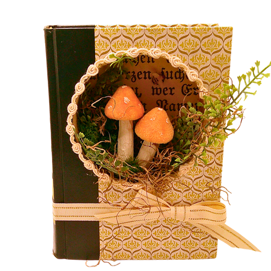 Reader's Digest Book Diorama - G